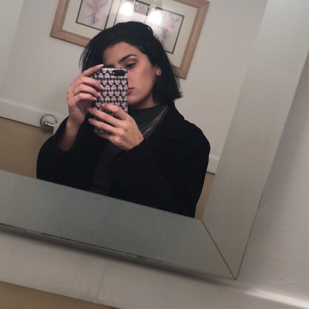 Meet your Posher, Gabriela